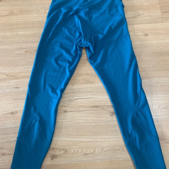Lululemon Pace Rival high rise Crop 22' Hawaiian blue size 10 - Picture 6 of 8